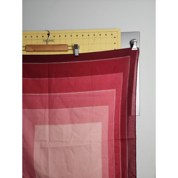 Olga Greco Women Polyester Chiffon Square Scarf Geometric Print Maroon to Pink - Picture 4 of 10